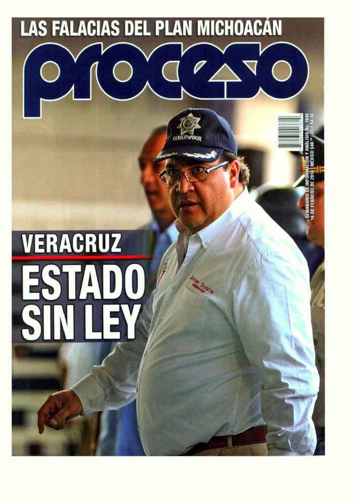 Magazine Proceso with a photo of the local governor